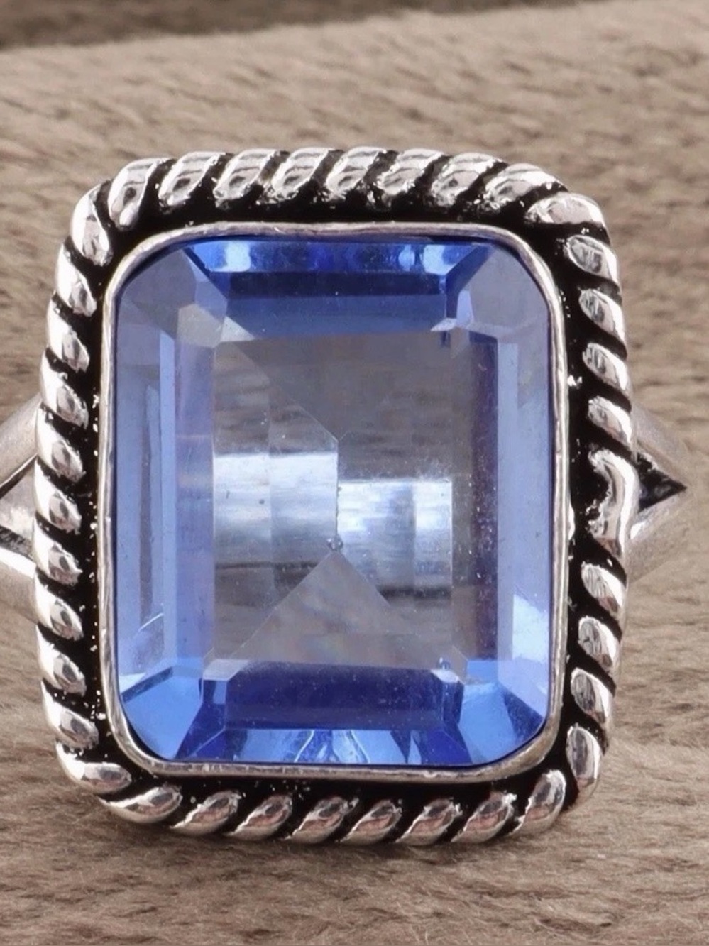 7.5 Blue Tanzanite Quartz Lab Created Stone Ring w/ Rope Edging Sterling Silver